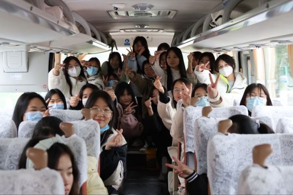 蹇難豈阻拏云路，砥礪尤堅(jiān)壯志心——德才學(xué)校2023屆2001班學(xué)生赴長(zhǎng)沙參加藝考